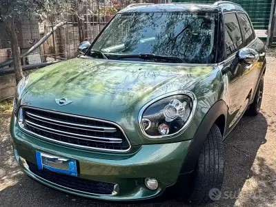 Usata Mini Countryman 111 CV (81 kW) 2016 Verde SUV