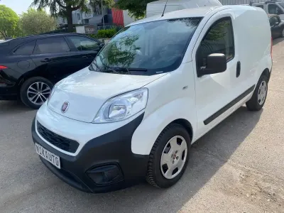 Begagnad Fiat Fiorino Trekking 80 HK (58 kW) 2021 Vit Minibuss