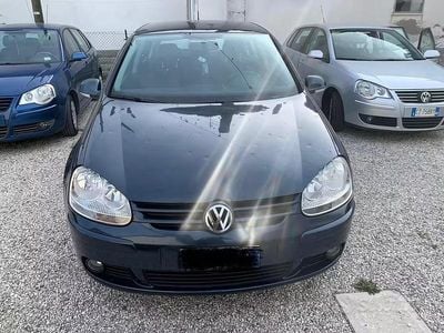 Usado VW Golf V Comfortline 102 CV (75 kW) 2007 Negro Berlina