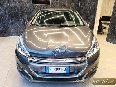 Usata Peugeot 208 Access 68 CV (50 kW) 2017 Grigio Utilitaria