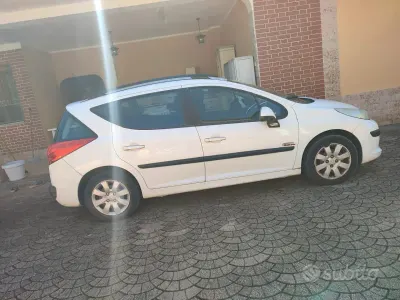 Usata Peugeot 207 73 CV (53 kW) 2009 Bianco Station wagon