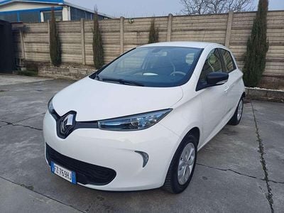 Usata Renault Zoe Life 42 kW (58 CV) 2019 Bianco ghiaccio 369 Utilitaria