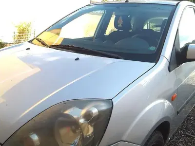 Usata Ford Fiesta 68 CV (50 kW) 2006 Utilitaria