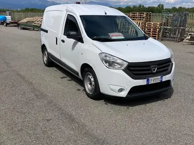 Usata Dacia Dokker 90 CV (66 kW) 2013 Monovolume