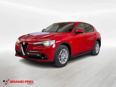Käytetty Alfa Romeo Stelvio Business 161 HP (118 kW) 2020 Punainen Katumaasturi