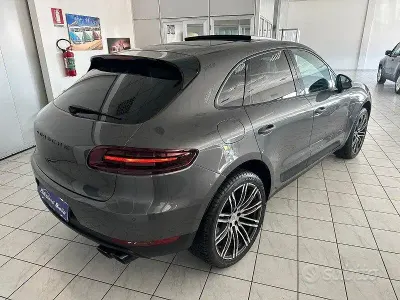 Usata Porsche Macan 252 CV (185 kW) 2018 Grigio SUV