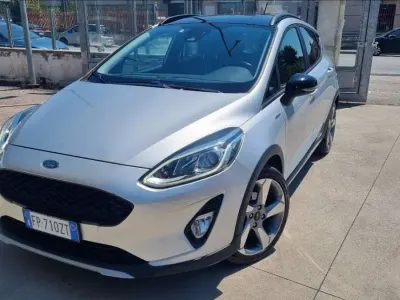 Usata Ford Fiesta Active 86 CV (63 kW) 2018 Argento Utilitaria