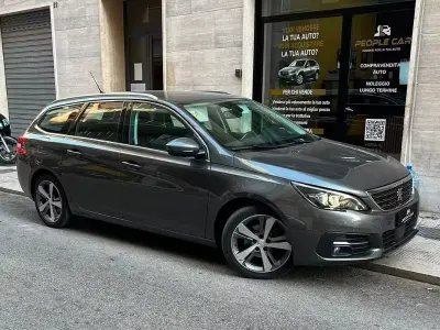 Usata Peugeot 308 131 CV (96 kW) 2019 Grigio Station wagon