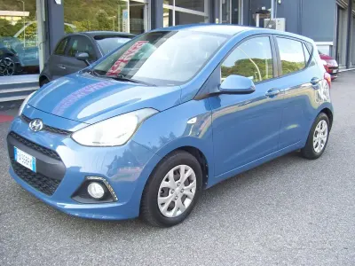 Usata Hyundai i10 Comfort 66 CV (48 kW) 2015 Bluazzurro Utilitaria