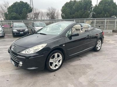 Usata Peugeot 307 CC 136 CV (100 kW) 2005 Nero Cabrio