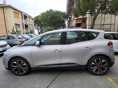 Usata Renault Scénic IV 110 CV (80 kW) 2019 Grigio Monovolume