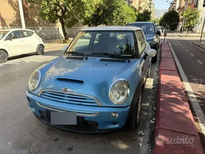 Usata Mini Cooper S 170 CV (125 kW) 2004 Bluazzurro Utilitaria