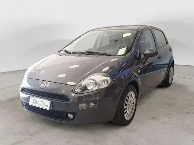 Usata Fiat Punto Street 95 CV (69 kW) 2017 Grigio Utilitaria