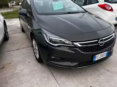 Usata Opel Astra 110 CV (80 kW) 2016 Grigio Station wagon