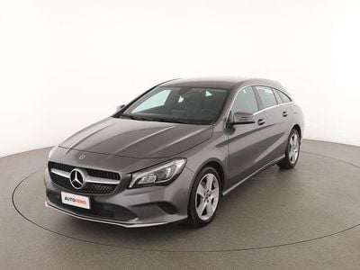 Begagnad Mercedes CLA200 Shooting Brake Executive 135 HK (99 kW) 2018 Grå Kombi