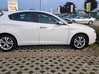 Usata Alfa Romeo Giulietta 109 CV (80 kW) 2011 Utilitaria