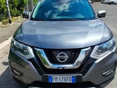 Gebraucht Nissan X-Trail N-Connecta 131 PS (96 kW) 2017 Grau SUV