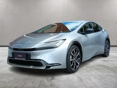 Usata Toyota Prius Lounge 223 CV (164 kW) 2025 Grigio Utilitaria