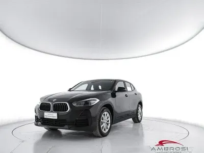 Begagnad BMW X2 Advantage 136 HK (100 kW) 2022 Svart SUV
