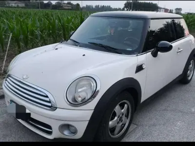 Usata Mini Cooper D 109 CV (80 kW) 2008 Utilitaria