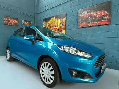 Usata Ford Fiesta 96 CV (70 kW) 2014 Blu bellissimo Utilitaria