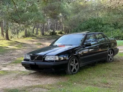 Usata Volvo 850 211 CV (155 kW) 1995 Nero Berlina