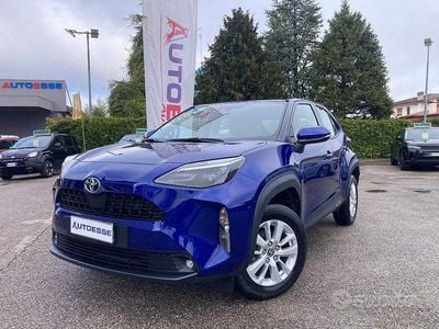 Usata Toyota Yaris Cross Business Edition 92 CV (67 kW) 2022 Blu SUV