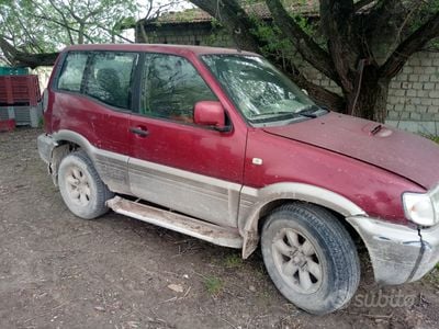 Usata Nissan Terrano 2002 Rosso SUV