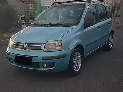 Usata Fiat Panda Emotion 60 CV (44 kW) 2004 Blu/azzurro Utilitaria
