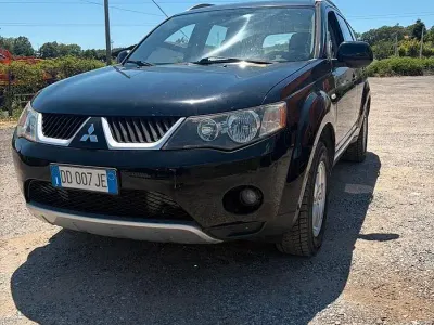 Usata Mitsubishi Outlander 140 CV (102 kW) 2007 Nero SUV