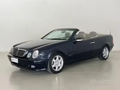 Usata Mercedes CLK230 Avantgarde 197 CV (144 kW) 2001 Blu Cabrio