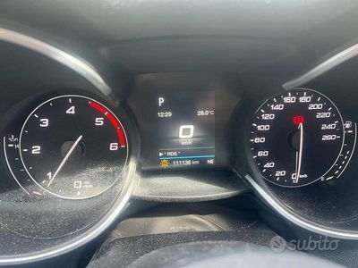 Usata Alfa Romeo Stelvio 180 CV (132 kW) 2018 Rosso SUV