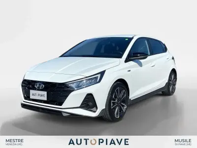 Usata Hyundai i20 N Line 120 CV (88 kW) 2022 Bianco Utilitaria