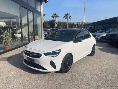 Usata Opel Corsa GS Line 101 CV (74 kW) 2022 Bianco tetto nero Utilitaria