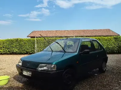 Usata Peugeot 106 50 CV (36 kW) 1995 Verde Utilitaria