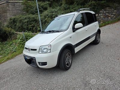 Occasion Fiat Panda 4x4 2011 Blanc Citadine