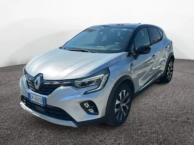 Usata Renault Captur Intens 101 CV (74 kW) 2023 Nero SUV