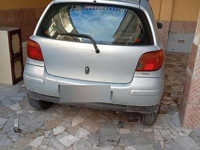 Usata Toyota Yaris 65 CV (47 kW) 2005 Berlina