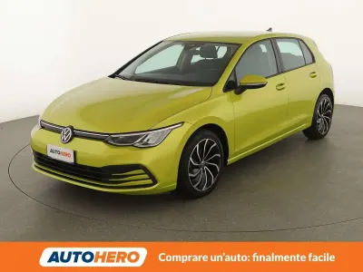 Usata VW Golf VIII Life 131 CV (96 kW) 2020 Giallo Berlina