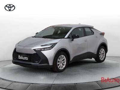 Ny Toyota C-HR Active 140 HK (102 kW) 2025 Silver SUV