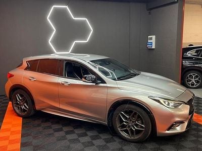 Usata Infiniti Q30 Sport Tech 170 CV (125 kW) 2017 Argento Berlina