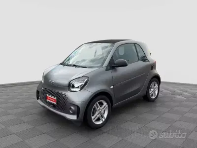 Usata Smart ForTwo Electric Drive Pure 41 kW (56 CV) 2022 Grigio