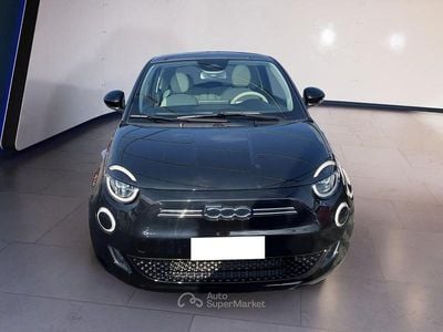 Usata Fiat 500e La Prima 86 kW (118 CV) 2024 Nero Utilitaria