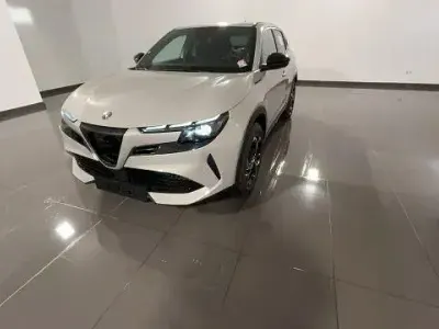 Nuova Alfa Romeo GT Junior Edizione Speciale 135 CV (99 kW) 2025 Beige SUV