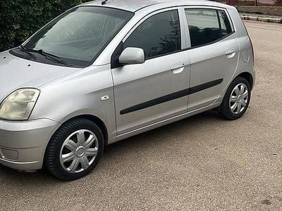 Usata Kia Picanto LX 65 CV (47 kW) 2005 Grigio Utilitaria