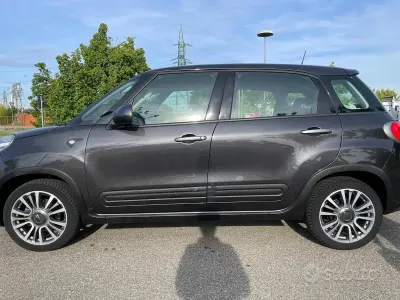 Usado Fiat 500L Cross 95 CV (69 kW) 2020 Negro Monovolumen