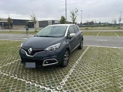 Usata Renault Captur Intens 90 CV (66 kW) 2017 Blu SUV
