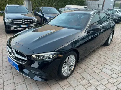Usata Mercedes C200 Premium Plus 163 CV (119 kW) 2022 Nero Station wagon