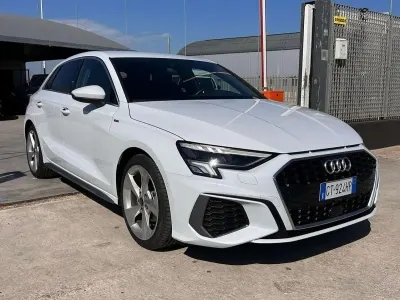 Gebraucht Audi A3 S-Line 150 PS (110 kW) 2024 Weiß Limousine
