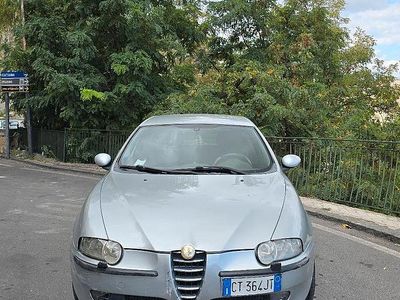 Usata Alfa Romeo 147 116 CV (85 kW) 2005 Grigio Utilitaria